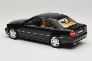 Mercedes C36 AMG W202 Obsidian Black Metallic Norev 1:18 183381 Metaal — afbeelding 7 van 8