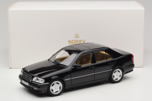 Mercedes C36 AMG W202 Obsidian Black Metallic Norev 1:18 183381 Metaal — afbeelding 8 van 8