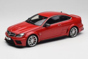 Mercedes AMG C63 W204 Rood 2nd Choice GT Spirit 1:18 GT065-D1 Hars