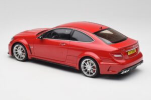 Mercedes AMG C63 W204 Rood 2nd Choice GT Spirit 1:18 GT065-D1 Hars — afbeelding 5 van 6