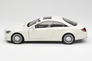 Mercedes CL500 C216 Calcit Wit AUTOart 1:18 B66962341 Metaal — afbeelding 4 van 8