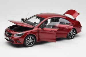 Mercedes CLA C117 Designo Patagonia Rood Metallic Norev 1:18 B66960131 Metaal — afbeelding 2 van 8
