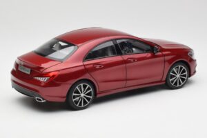 Mercedes CLA C117 Designo Patagonia Rood Metallic Norev 1:18 B66960131 Metaal — afbeelding 3 van 8