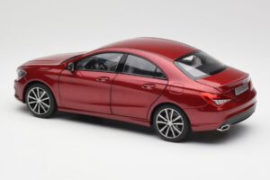 Mercedes CLA C117 Designo Patagonia Rood Metallic Norev 1:18 B66960131 Metaal — afbeelding 7 van 8
