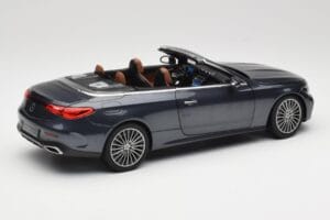 Mercedes CLE Cabriolet A236 Donkergrijs Norev 1:18 B66960654 Metaal — afbeelding 4 van 9