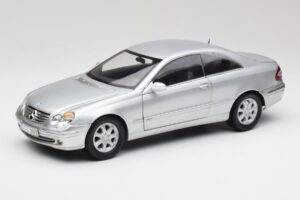 Mercedes CLK 500 C209 Zilver Kyosho 1:18 B66962144 Metaal