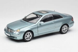 Mercedes CLK 500 W209 Lichtblauw Metallic Kyosho 1:18 B66962192 Metaal