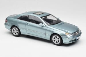 Mercedes CLK 500 W209 Lichtblauw Metallic Kyosho 1:18 B66962192 Metaal — afbeelding 6 van 8