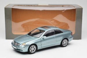Mercedes CLK 500 W209 Lichtblauw Metallic Kyosho 1:18 B66962192 Metaal — afbeelding 8 van 8