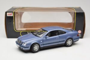 Mercedes CLK C208 Paars Anson 1:18 30330 Metaal — afbeelding 8 van 8