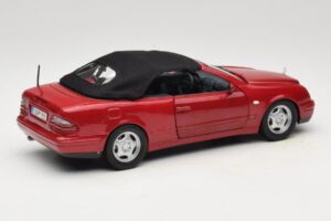 Mercedes CLK A208 Cabriolet Rood Anson 1:18 30338 Metaal — afbeelding 3 van 8