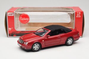 Mercedes CLK A208 Cabriolet Rood Anson 1:18 30338 Metaal — afbeelding 8 van 8