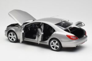 Mercedes CLS C218 Designo Alubeam Titanium Norev 1:18 B66961298 Metaal — afbeelding 5 van 8