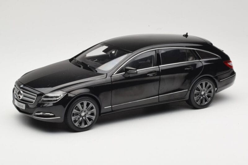 Mercedes CLS Shooting Brake X218 Obsidian Black Norev 1:18 B66960115 Metaal