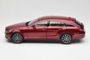 Mercedes CLS Shooting Brake X218 Thulite Rood Norev 1:18 B66960116 Metaal — afbeelding 4 van 8