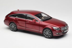 Mercedes CLS Shooting Brake X218 Thulite Rood Norev 1:18 B66960116 Metaal — afbeelding 6 van 8