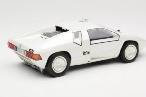 Mercedes CW311 White Metallic BoS Models 1:18 BOS198 Hars — afbeelding 2 van 6