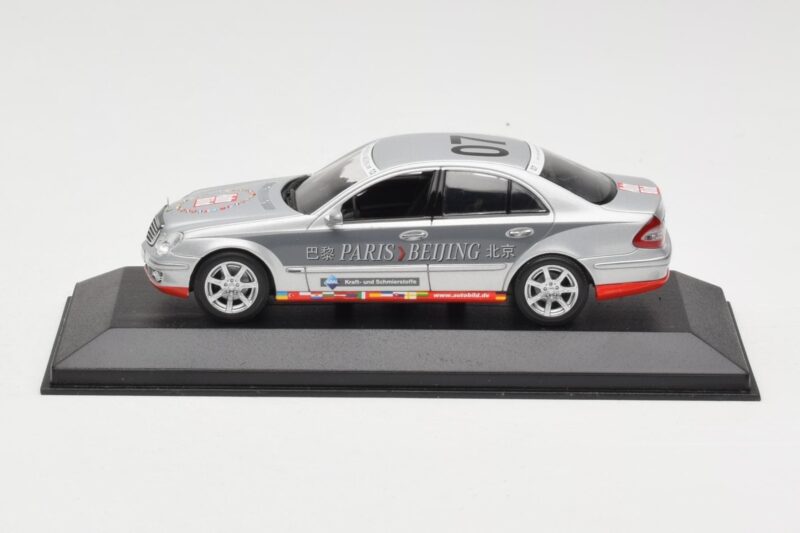 Mercedes E-Class W211 #7 Team AutoBild Paris-Beijing 2006 Replacement Box Minichamps 1:43 MB001 Metaal