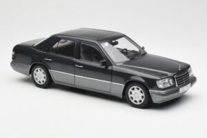 Mercedes E320 W124 Nautik Blauw Metallic Dealer Edition AUTOart 1:18 B66040508 Metaal — afbeelding 6 van 8