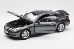 Mercedes E500 C207 Coupe Tenoric Grijs Norev 1:18 183540 Metaal — afbeelding 2 van 8