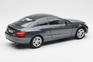 Mercedes E500 C207 Coupe Tenoric Grijs Norev 1:18 183540 Metaal — afbeelding 3 van 8