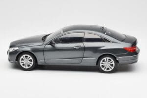 Mercedes E500 C207 Coupe Tenoric Grijs Norev 1:18 183540 Metaal — afbeelding 4 van 8