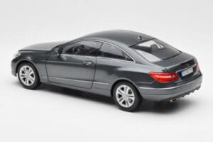 Mercedes E500 C207 Coupe Tenoric Grijs Norev 1:18 183540 Metaal — afbeelding 7 van 8