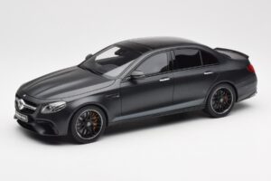 Mercedes AMG E63 S W213 Edition 1 Night Zwart GT Spirit 1:18 B66963111 Hars