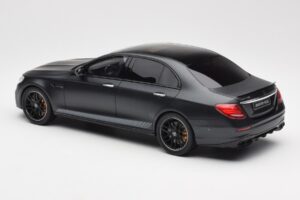 Mercedes AMG E63 S W213 Edition 1 Night Zwart GT Spirit 1:18 B66963111 Hars — afbeelding 5 van 6