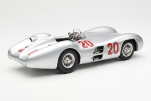 Mercedes W196 Streamliner #20 K. Kling French GP 1954 CMC 1:18 M-128B Metaal — afbeelding 2 van 6