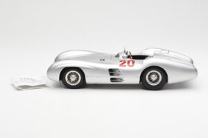 Mercedes W196 Streamliner #20 K. Kling French GP 1954 CMC 1:18 M-128B Metaal — afbeelding 3 van 6