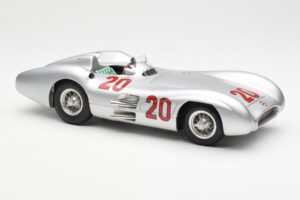 Mercedes W196 Streamliner #20 K. Kling French GP 1954 CMC 1:18 M-128B Metaal — afbeelding 4 van 6