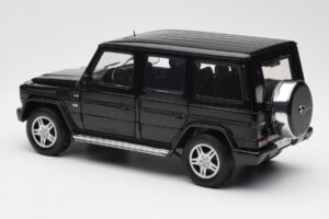 Mercedes G 500 W463 Zwart Dealer Edition AUTOart 1:18 B66962143 Metaal — afbeelding 7 van 8