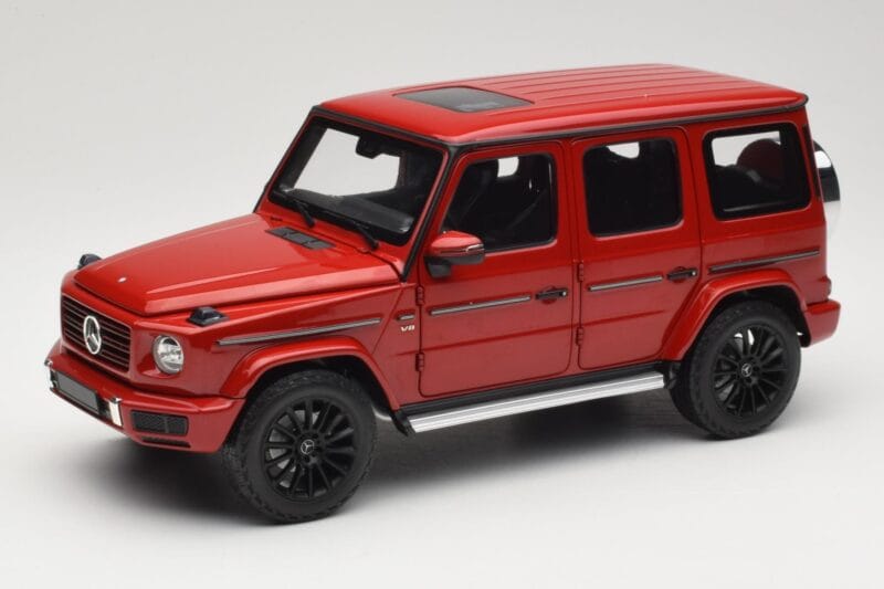 Mercedes G 500 W463 Rood Minichamps 1:18 110037101 Metaal