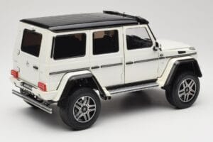 Mercedes G 63 AMG 4x4 Squared Polar White Almost Real 1:18 820203 Metaal — afbeelding 3 van 8