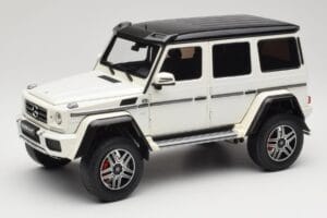 Mercedes G 63 AMG 4x4 Squared Polar White Almost Real 1:18 820203 Metaal