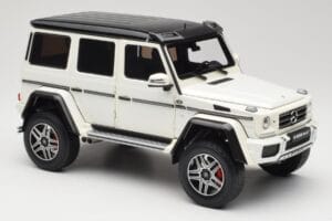 Mercedes G 63 AMG 4x4 Squared Polar White Almost Real 1:18 820203 Metaal — afbeelding 6 van 8