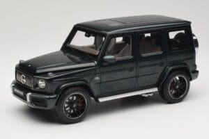 Mercedes G 63 AMG W463 Green Metallic Minichamps 1:18 110037066 Metaal