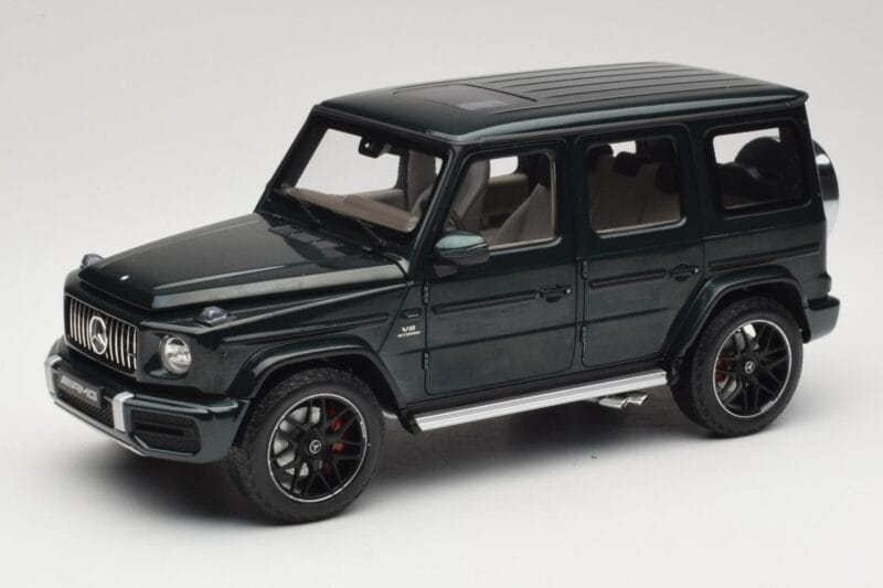 Mercedes G 63 AMG W463 Green Metallic Minichamps 1:18 110037066 Metaal