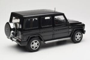 Mercedes G-Class G 500 W463 Smaragd Black Metallic AUTOart 1:18 76101 Metaal — afbeelding 3 van 8