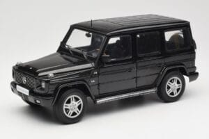 Mercedes G-Class G 500 W463 Smaragd Black Metallic AUTOart 1:18 76101 Metaal