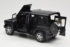 Mercedes G-Class G 500 W463 Smaragd Black Metallic AUTOart 1:18 76101 Metaal — afbeelding 5 van 8