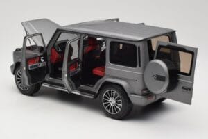 Mercedes G-Class G500 W463A Designo Platinum Magno Minichamps 1:18 B66960811 Metaal — afbeelding 5 van 8