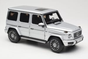Mercedes G-Class G 500 W463A Iridium Silver Metallic Minichamps 1:18 113037112 Metaal — afbeelding 6 van 8