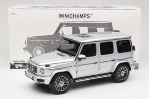Mercedes G-Class G 500 W463A Iridium Silver Metallic Minichamps 1:18 113037112 Metaal — afbeelding 8 van 8