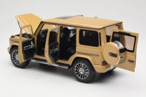 Mercedes G-Class G 500 W463A Solarbeam Yellow Metallic Minichamps 1:18 113037108 Metaal — afbeelding 5 van 8
