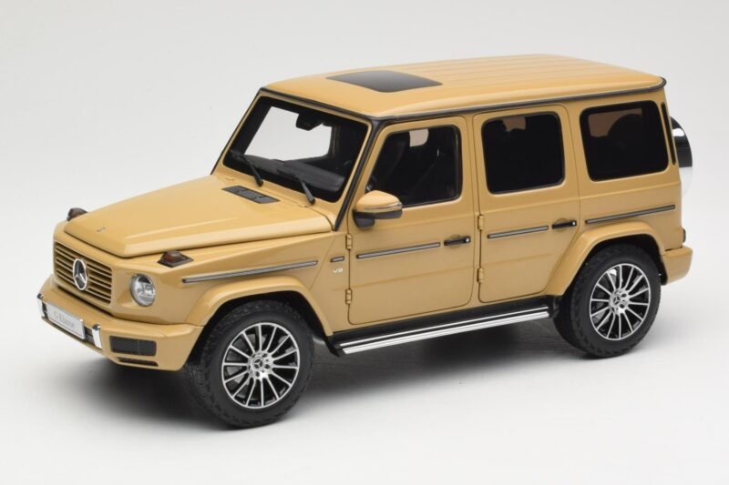 Mercedes G-Class G 500 W463A Solarbeam Yellow Metallic Minichamps 1:18 113037108 Metaal