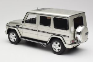 Mercedes G-Class G55 AMG W463 Iridium Zilver Otto 1:18 OT1126 Hars — afbeelding 5 van 6
