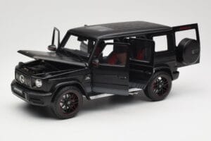 Mercedes G-Class G63 AMG W463A Matt Black Minichamps 1:18 110037064 Metaal — afbeelding 2 van 8