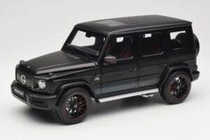 Mercedes G-Class G63 AMG W463A Matt Black Minichamps 1:18 110037064 Metaal